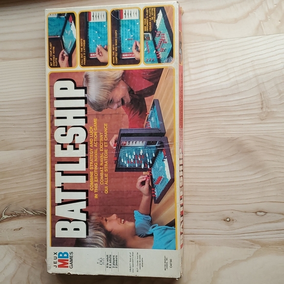 Vintage Battleship Milton Bradley Canada 1978 Board Game